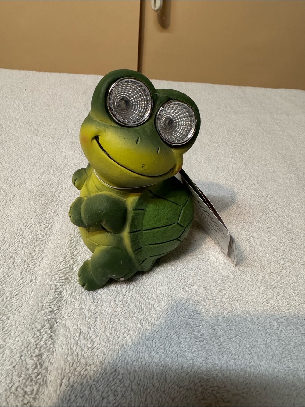 Solar-Powered Green Turtle Frog Garden Accent Light